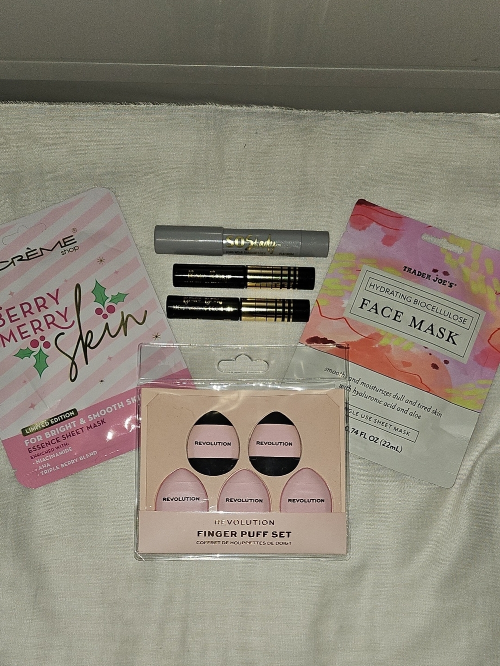 Beauty Bundle 6 Items Face Masks Makeup Sponge Set Eye Browl Gels Shadow Stick - Picture 2 of 9